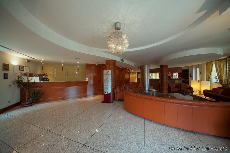 فندق Ibis Styles Bari جيوفيناتسو المظهر الخارجي الصورة