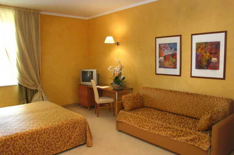 فندق Ibis Styles Bari جيوفيناتسو المظهر الخارجي الصورة