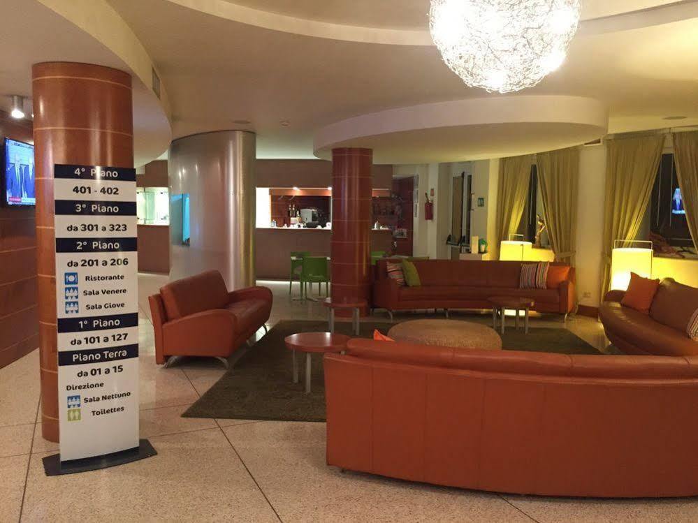 فندق Ibis Styles Bari جيوفيناتسو المظهر الخارجي الصورة
